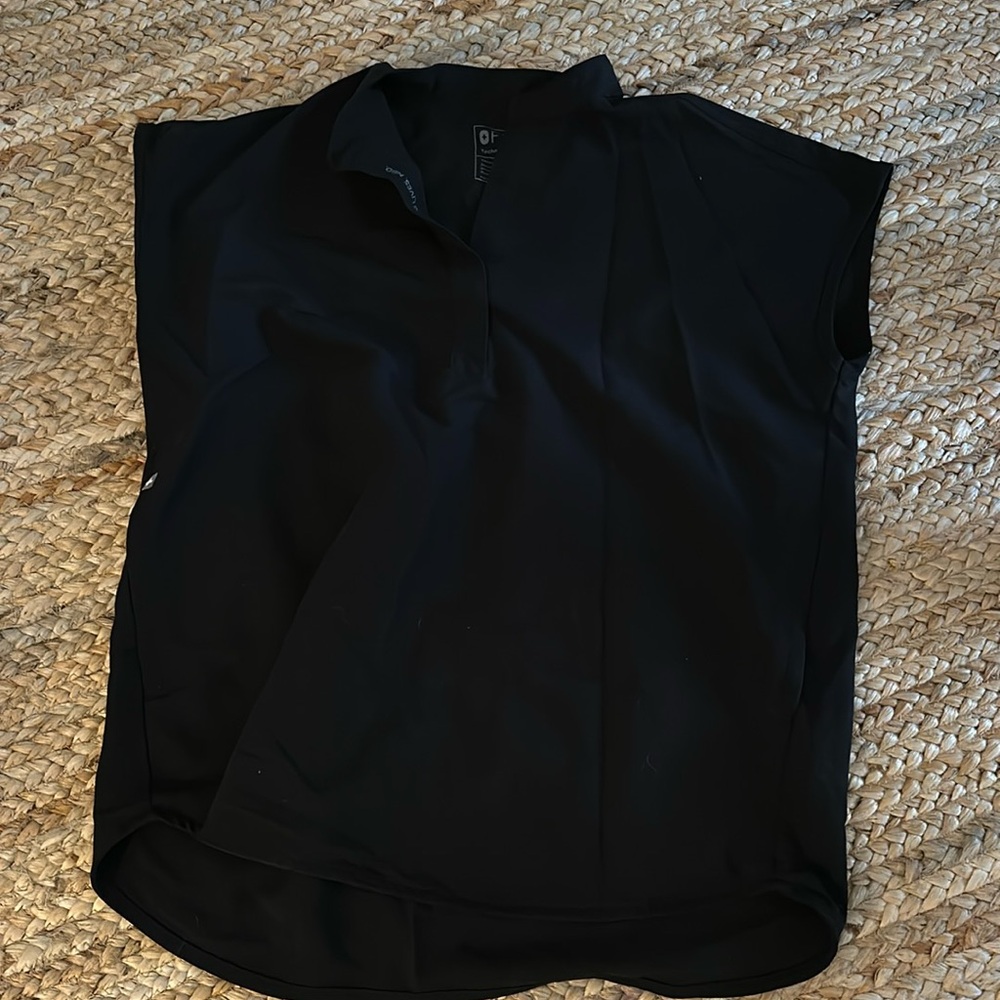 Black XS Figs Rafaela oversized scrub top